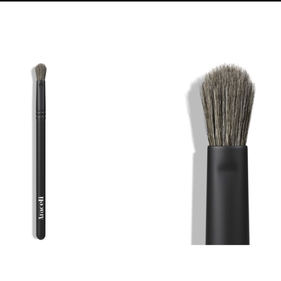 BerryJuice Lip Gel/Bellapiere Matte Lipstick/brush - Picture 9 of 9